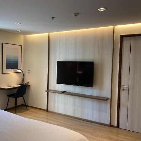 The Quarter Phromphong By Uhg Hotel Bangkok Exterior photo