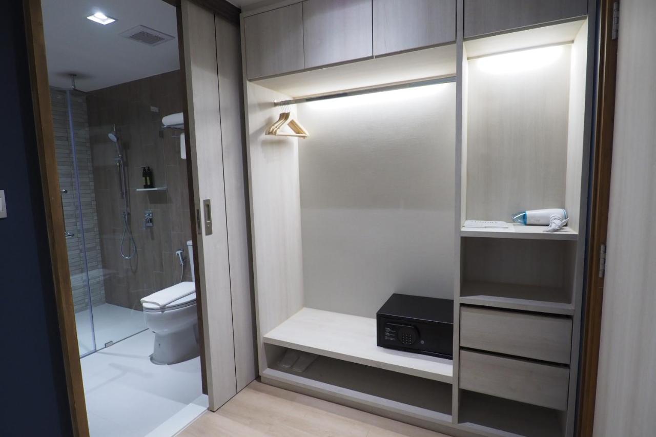 The Quarter Phromphong By Uhg Hotel Bangkok Exterior photo