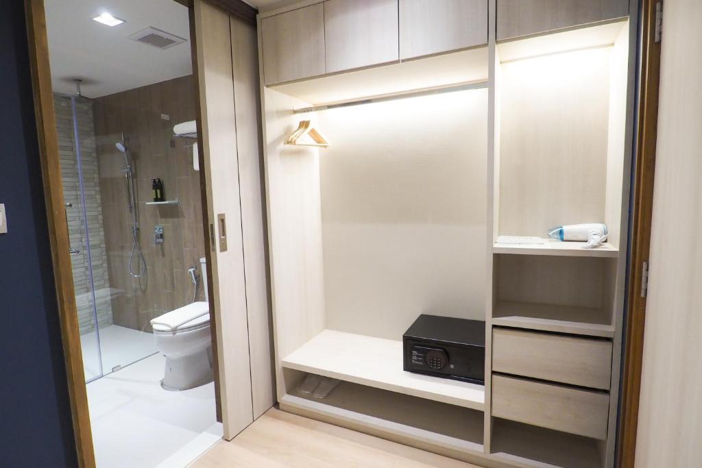 The Quarter Phromphong By Uhg Hotel Bangkok Exterior photo